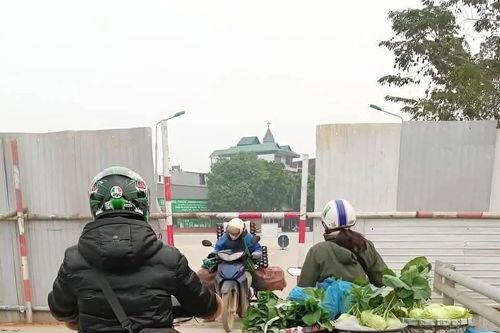 Cầu Yên Bái chưa được phép lưu thông