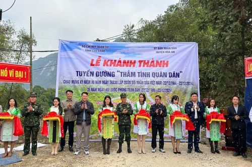 Cao Bằng: Khánh thành tuyến đường 'Thắm tình quân dân' tại xóm Cốc Phia, xã Quang Trung