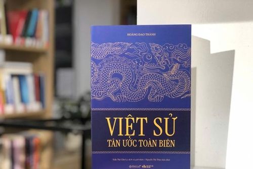 Sách 'Việt sử tân ước toàn biên' ra mắt bạn đọc