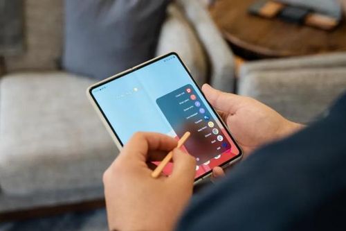 Samsung tinh giản Galaxy Z Fold 7 với bút S Pen mới