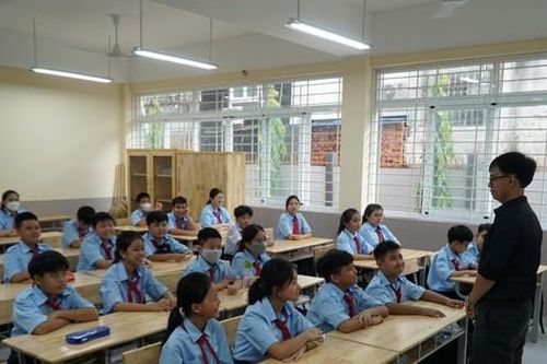 Báo động nóng, hơn 2.500 phòng học ở TPHCM ồn vượt mức cho phép
