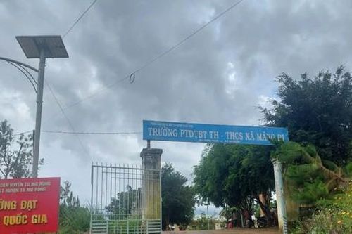 Kon Tum: Kỷ luật khiển trách Ban giám hiệu buông lỏng quản lý