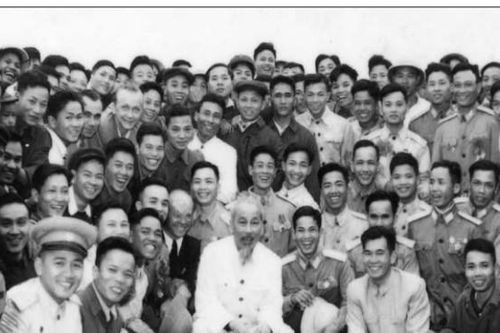 Mệnh lệnh tuyệt mật về 'cặp song sinh kháng chiến'