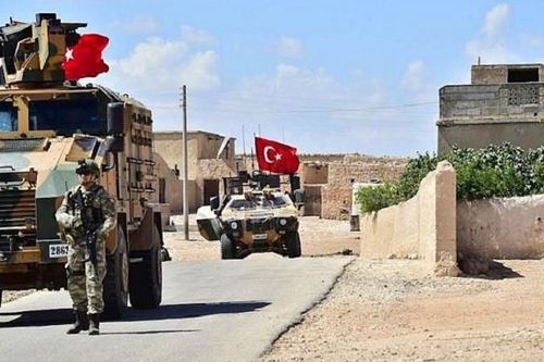 Quốc gia NATO dồn quân tới gần biên giới Syria, chuẩn bị tấn công quy mô lớn