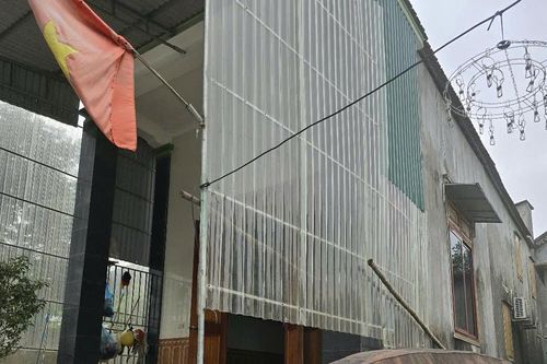 Xóm tái định cư vạn chài ven sông Lam mòn mỏi chờ bìa đỏ