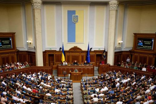 Quốc hội Ukraine thông qua dự luật cho phép đa tịch