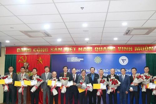 77 kỹ sư Việt Nam được trao chứng nhận kỹ sư chuyên nghiệp ASEAN