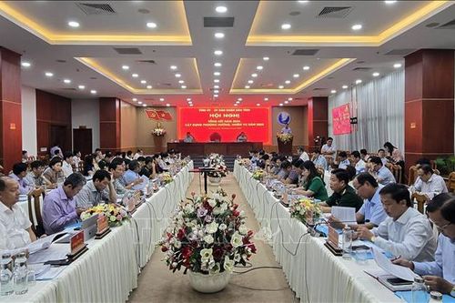 Cà Mau phấn đấu năm 2025 có ít nhất 2 huyện đạt chuẩn nông thôn mới