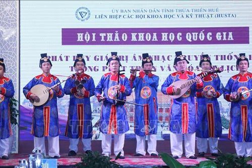 Để âm nhạc đậm chất kinh sư xứ Huế níu lòng du khách