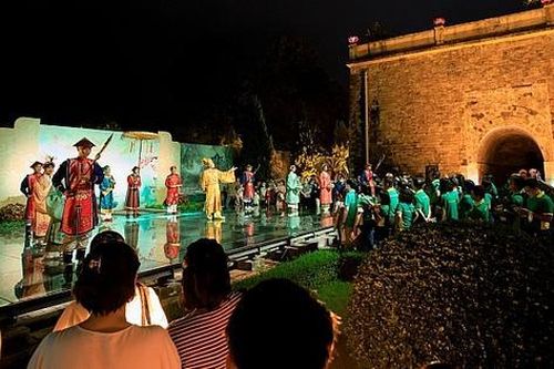 Hà Nội 'thắp lửa' du lịch đêm