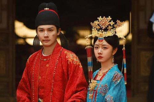5 phim hot nhất hiện nay: Đàm Tùng Vận áp chót, top 1 đã thoát khỏi 'lời nguyền flop'