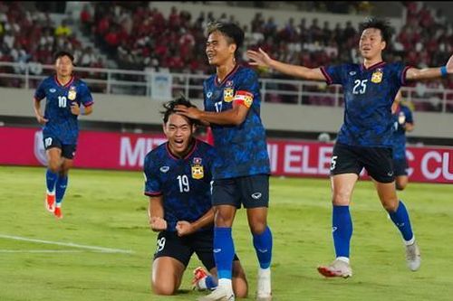Lào suýt đưa tuyển Việt Nam vào bán kết