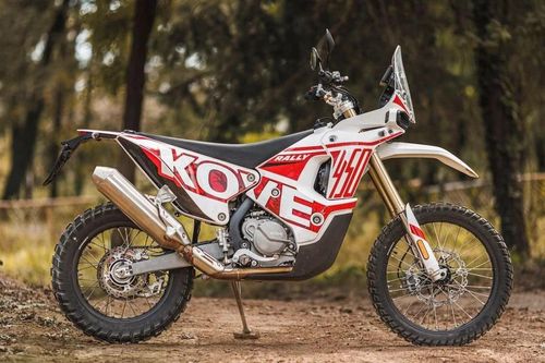 Kove 450 Rally mang phong cách mô tô đua với giá 265 triệu đồng