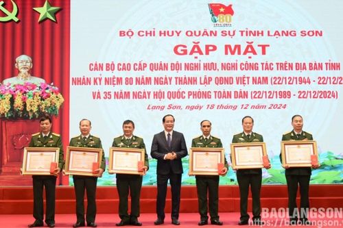 Gặp mặt cán bộ cao cấp quân đội nghỉ hưu, nghỉ công tác trên địa bàn tỉnh