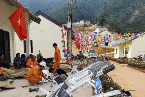 Điện lực Bắc Hà 'Thắp sáng làng quê' góp phần hồi sinh Kho Vàng, Nậm Tông sau bão