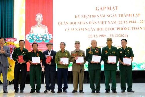 Lâm Hà: Gặp mặt kỷ niệm 80 năm ngày thành lập Quân đội Nhân dân Việt Nam