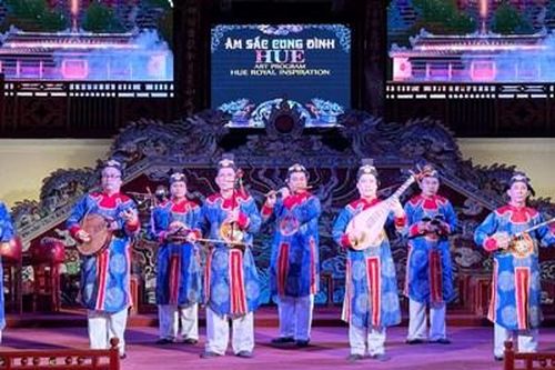 Phát triển văn hóa, du lịch Cố đô bằng âm nhạc truyền thống
