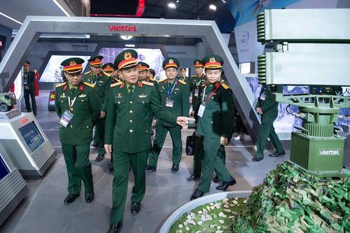 Viettel trình diễn những công nghệ hiện đại nhất tại Triển lãm Quốc phòng quốc tế Việt Nam 2024