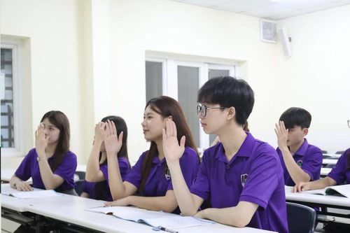 Tư vấn tuyển sinh năm 2025: Ngành Giáo dục Mầm non và Tiểu học vì sao hot ?