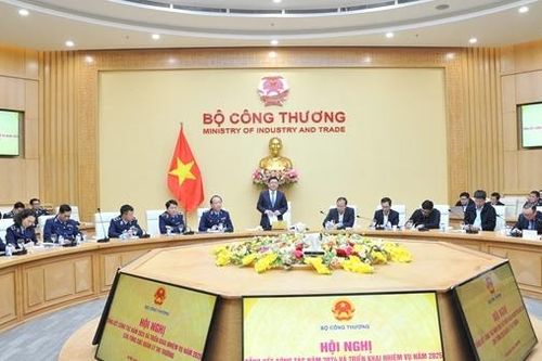 Sẽ có cơ chế đảm bảo quyền lợi cho cán bộ quản lý thị trường