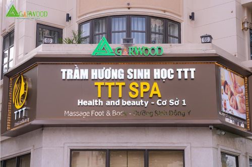 Vai trò của trầm hương và liệu pháp y học cổ truyền trong các dịch vụ Spa
