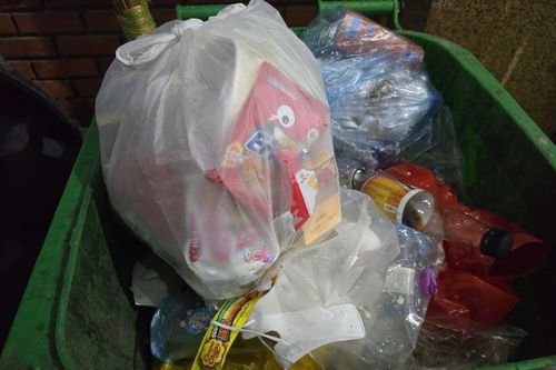 Sử dụng bao bì đa dụng, tìm giải pháp đóng gói thay thế nhựa một lần trong TMĐT