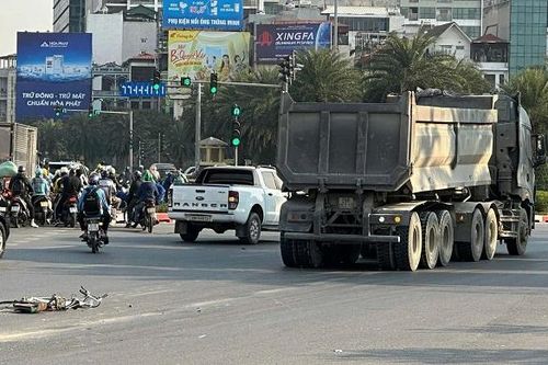 Hà Nội: Liên tiếp 2 người tử vong dưới gầm xe ô tô