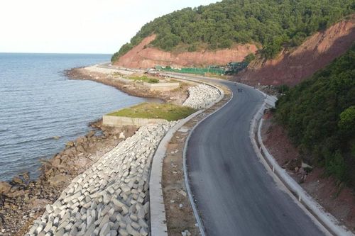 Cận cảnh tuyến đường 4,6 nghìn tỷ sắp hoàn thành tại Nghệ An