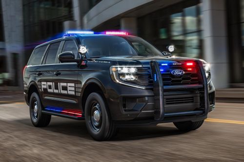 Ford ra mắt xe cảnh sát mới tại Mỹ