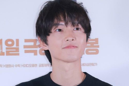 Ngoại hình gây bất ngờ của Song Joong Ki