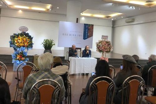'Đào Minh Tri - 50 năm hội họa', hành trình nghệ thuật vượt thời gian