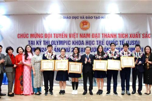 Phần thưởng xứng đáng cho những nỗ lực trên sân chơi trí tuệ