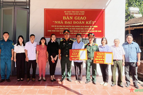Bình Phước trao Nhà Đại đoàn kết tặng hộ dân khó khăn