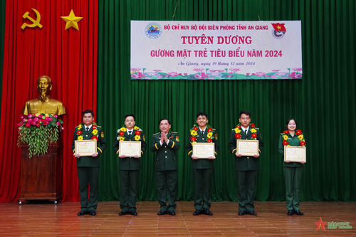 Biên phòng An Giang: Tuyên dương gương mặt trẻ tiêu biểu năm 2024