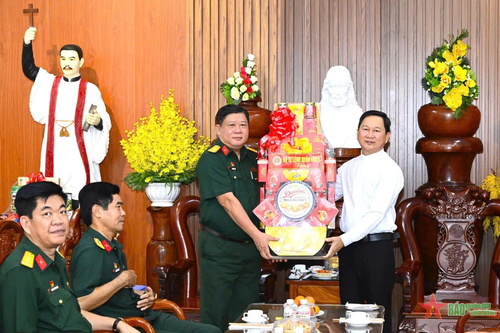 Quân khu 9: Thăm, chúc mừng Giáng sinh tại Bạc Liêu
