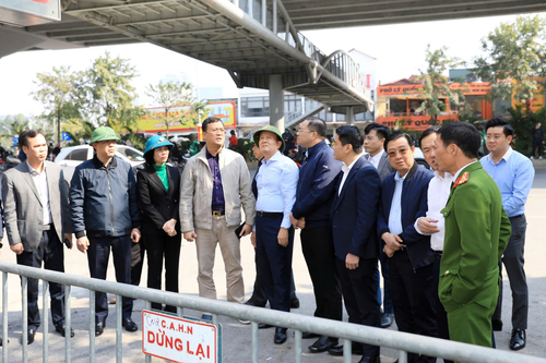 Hà Nội: Tập trung khắc phục hậu quả vụ cháy tại số 258 Phạm Văn Đồng
