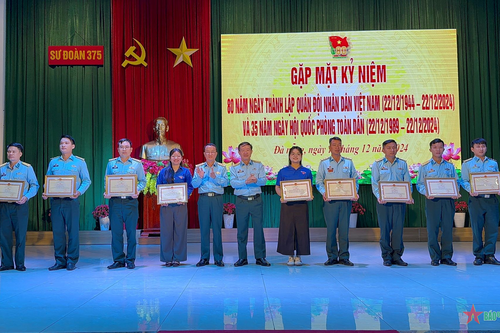 Sư đoàn 375 gặp mặt kỷ niệm 80 năm Ngày thành lập Quân đội nhân dân Việt Nam