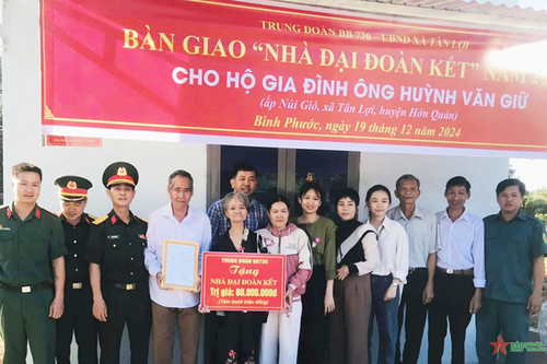 Bình Phước bàn giao nhà 'Đại đoàn kết' cho hộ dân khó khăn