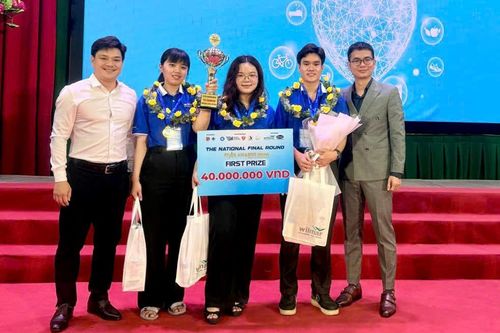 Sinh viên Đại học Đà Nẵng đoạt giải Nhất Cuộc thi Tiếng Anh Star Awards toàn quốc năm 2024