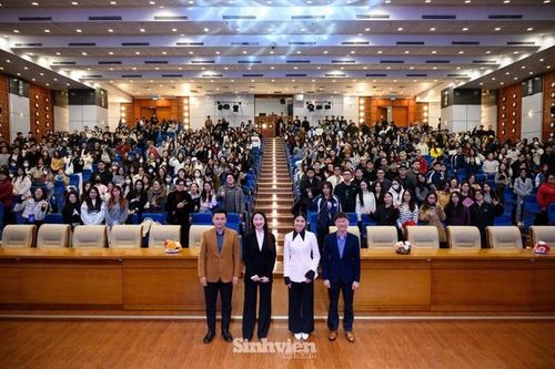 Sinh viên cần chuẩn bị hành trang gì trước xu hướng sáp nhập, tinh gọn bộ máy