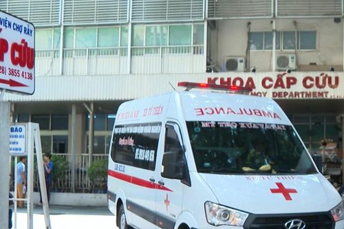 Bệnh viện công lập đầu tiên đạt giải thưởng vàng chất lượng Quốc gia