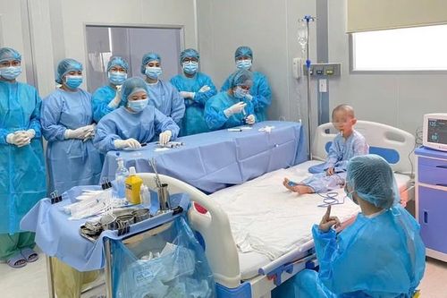 Hai bệnh nhi tan máu bẩm sinh được ghép tủy đồng loại thành công
