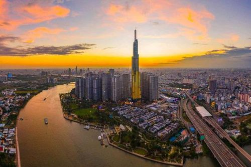 Giá nhà ở tại TP HCM trong năm 2025 có thể tăng thêm 15% - 20%