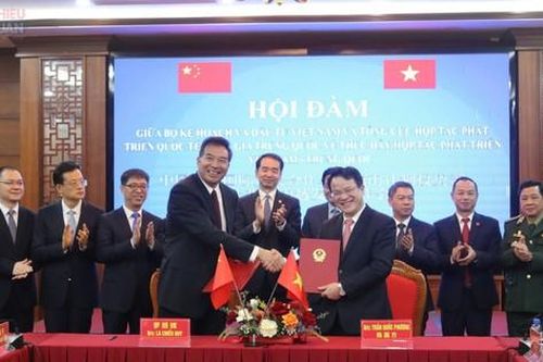 Đang 'lên đời' đường chuyên dụng xuất nhập khẩu ở biên giới Việt - Trung