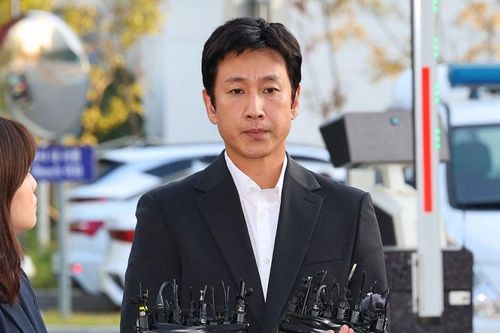 Cái kết của nữ nhân tình tống tiền cố tài tử Lee Sun Kyun