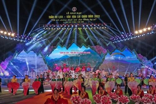 Đắm chìm trong không gian đầy màu sắc của Tuần Lễ Du lịch - Văn hóa Lai Châu năm 2024