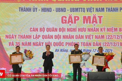 Đà Nẵng gặp mặt hơn 2.500 cán bộ Quân đội nghỉ hưu