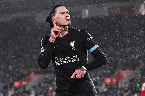 Darwin Nunez 'khai hỏa', Liverpool vào bán kết cúp Liên đoàn
