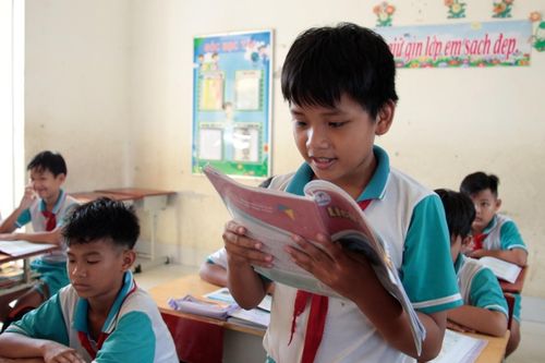 Tây Ninh: Nỗ lực bảo tồn tiếng nói, chữ viết cho đồng bào dân tộc Chăm