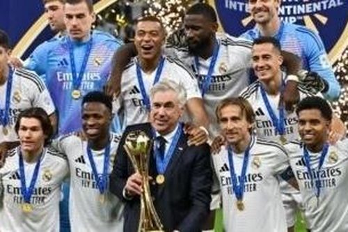 HLV Ancelotti lập kỷ lục chưa từng có với Real Madrid